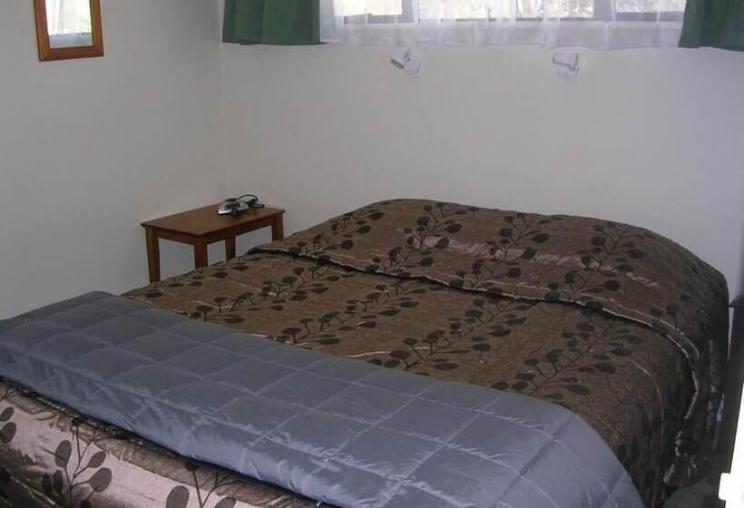 Alexandra Garden Court Motel