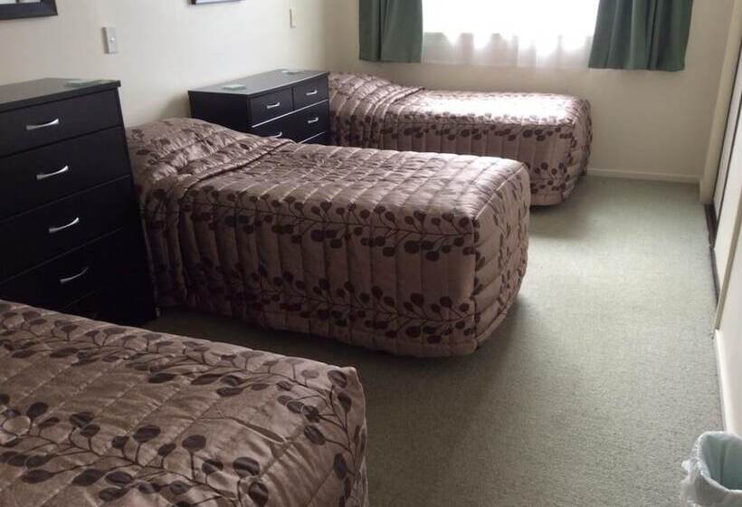 Alexandra Garden Court Motel