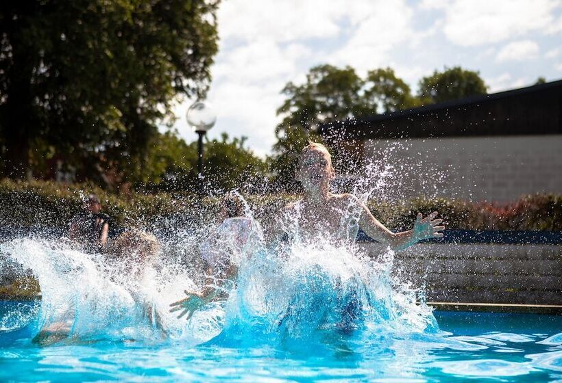 Allégården Kastlösa Hotell