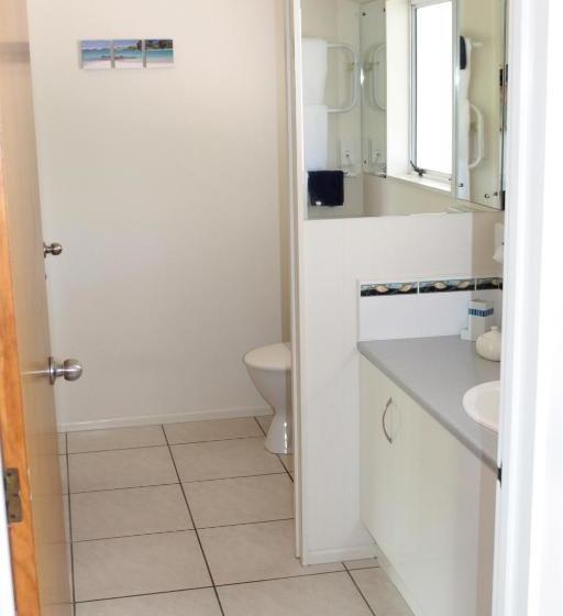 Ash Grove Boutique Motel