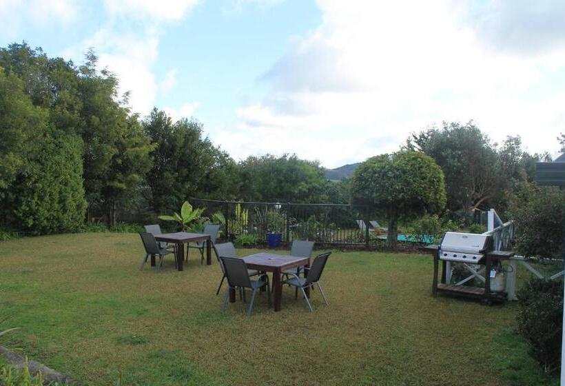 Ash Grove Boutique Motel