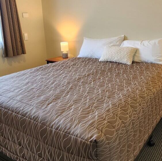 Ashburton's Regency Motel