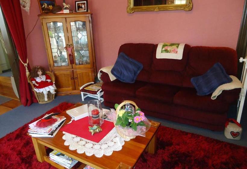 Astonleigh Villa Bed & Breakfast