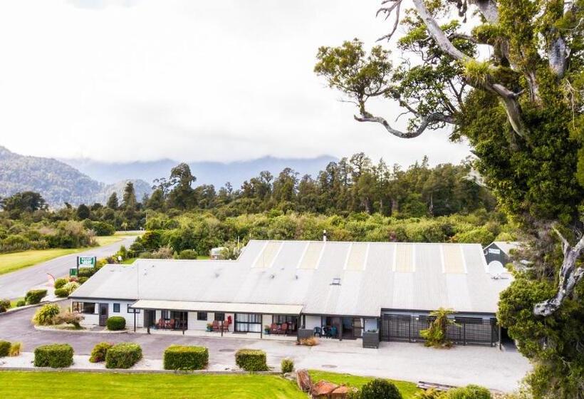 Asure Aspiring Court Motel