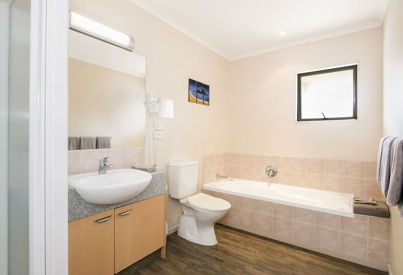 Asure Kaimai View Motel