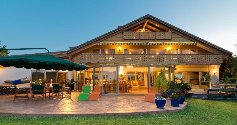 تختخواب و صبحانه Chalet Romantica