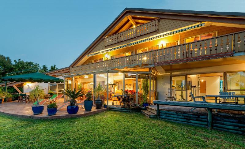 تختخواب و صبحانه Chalet Romantica