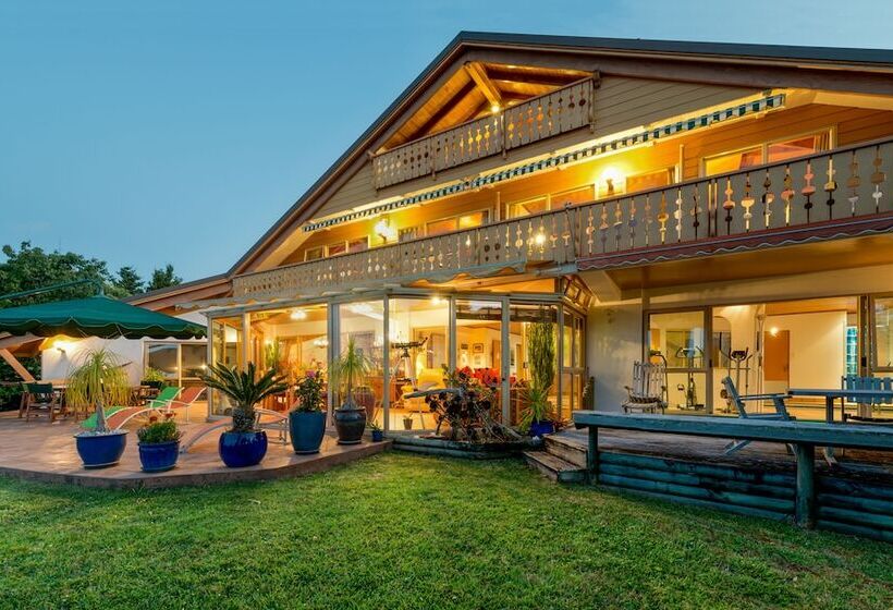 تختخواب و صبحانه Chalet Romantica