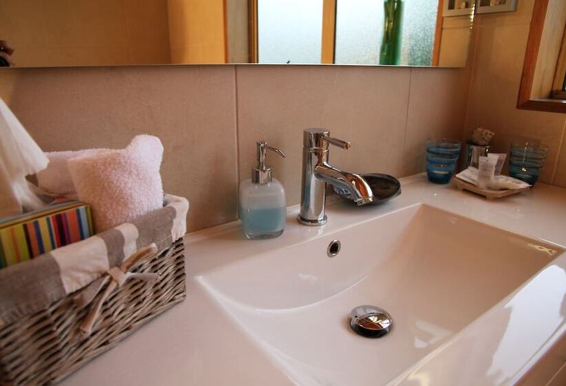 ベッドアンドブレックファースト Chalet Romantica