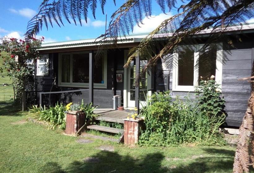 Bed and Breakfast Earthsounds Country Cottage