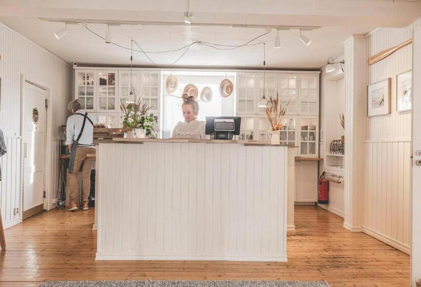 مبيت وإفطار Eco By Strandnära