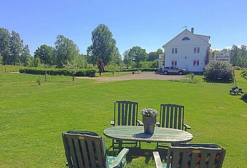 ベッドアンドブレックファースト Höhällets Lantliga Rum