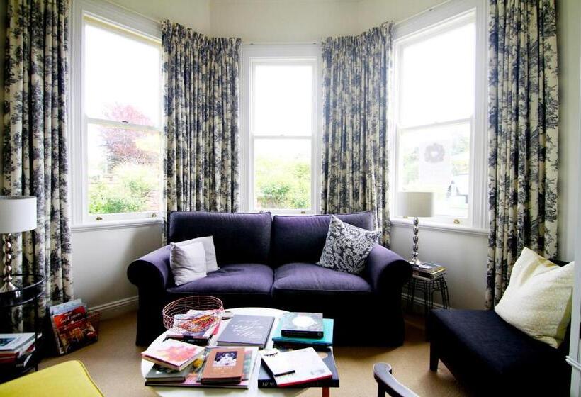 تختخواب و صبحانه Hosking House