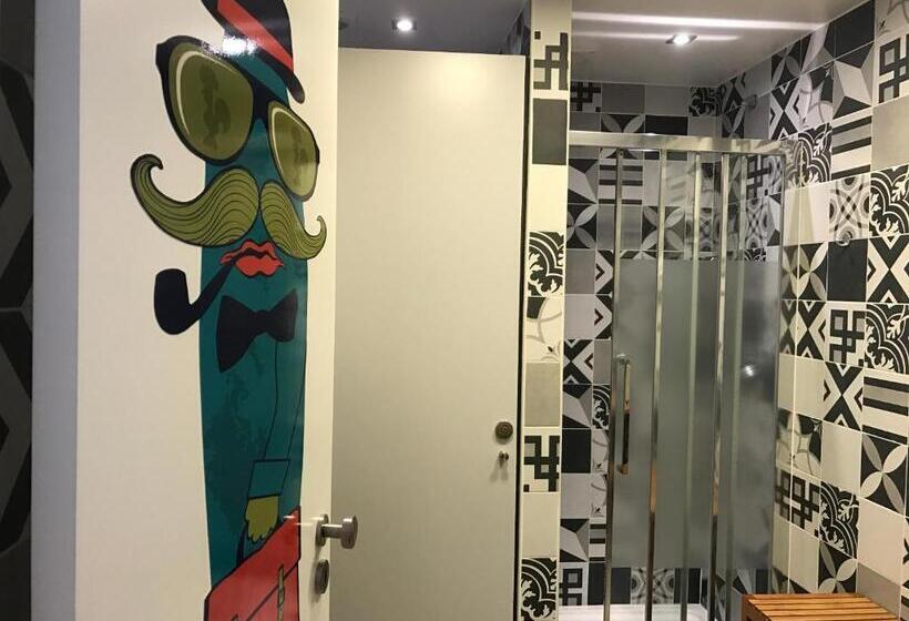 تختخواب و صبحانه House Petit Lusa