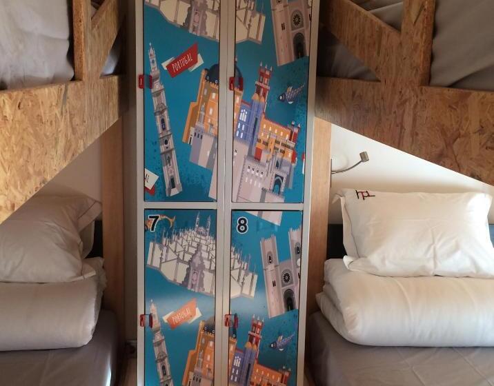 تختخواب و صبحانه House Petit Lusa