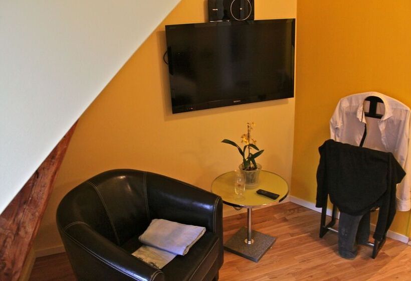 住宿加早餐  Magles Smiley Inn