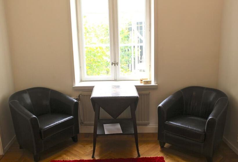 住宿加早餐  Magles Smiley Inn