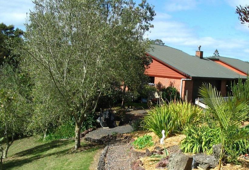 민박 Riverside Homestead