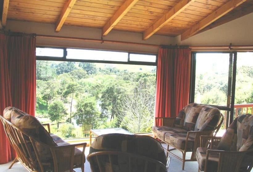 민박 Riverside Homestead