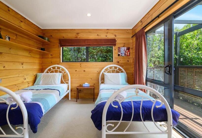 צימר Ngongotaha Lakeside Lodge