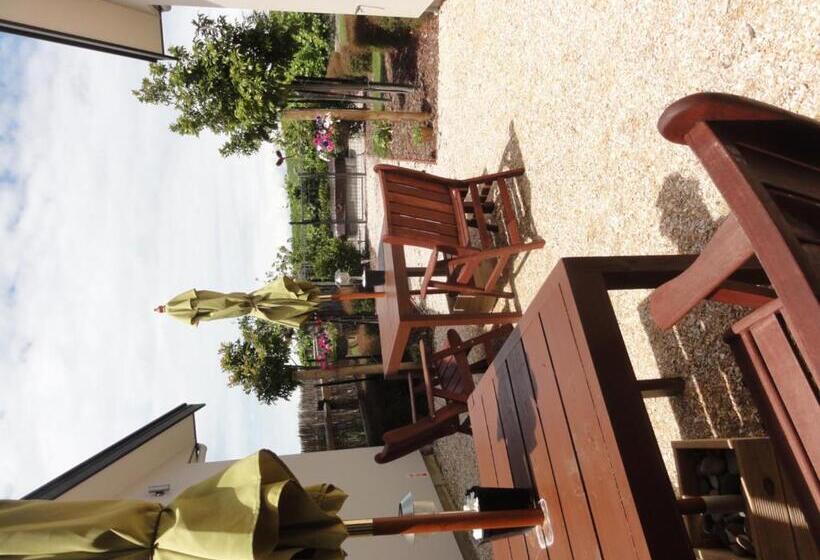 צימר Pine Hill Lodge