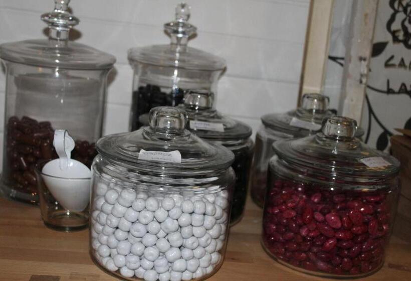 Aamiaismajoitus (B&B) Vintergatans Rum