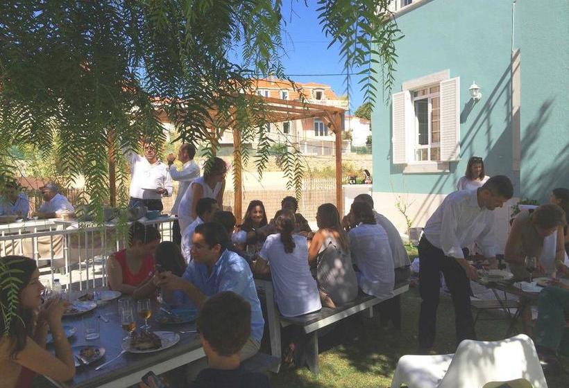 Blue Boutique Hostel & Suites