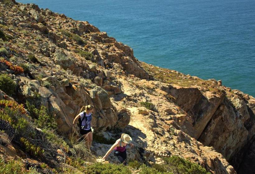 Blue Boutique Hostel & Suites