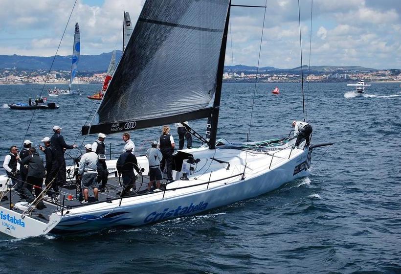 Cascais Cool Hostel Suites & Pool