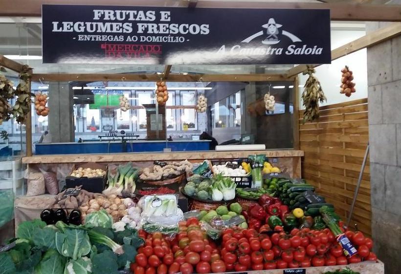 Cascais Cool Hostel Suites & Pool