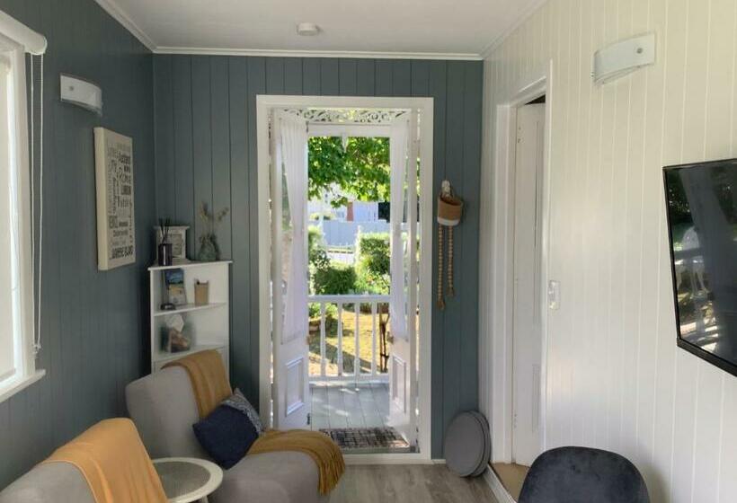 Chelsea House Bed & Breakfast