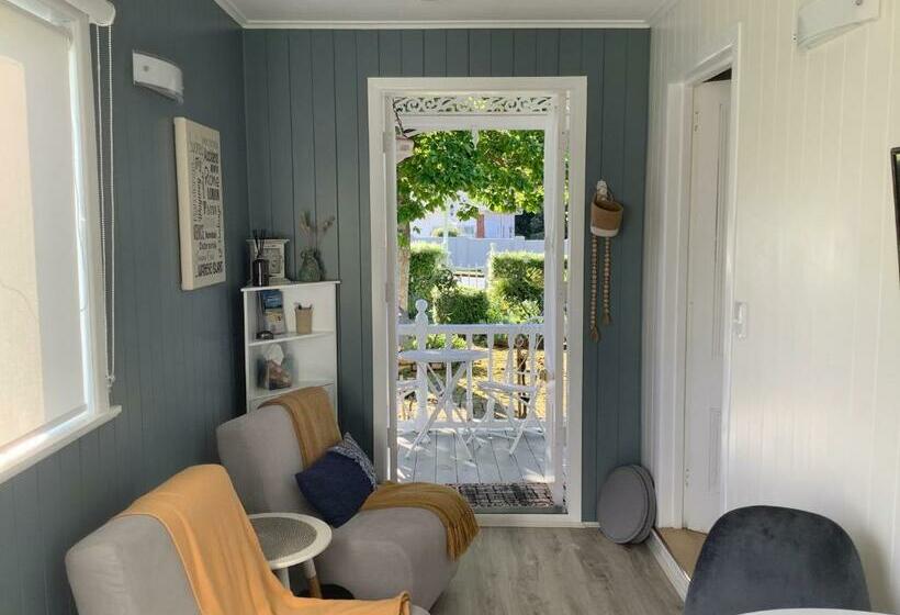 Chelsea House Bed & Breakfast