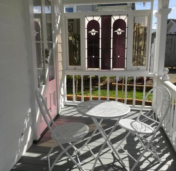 Chelsea House Bed & Breakfast