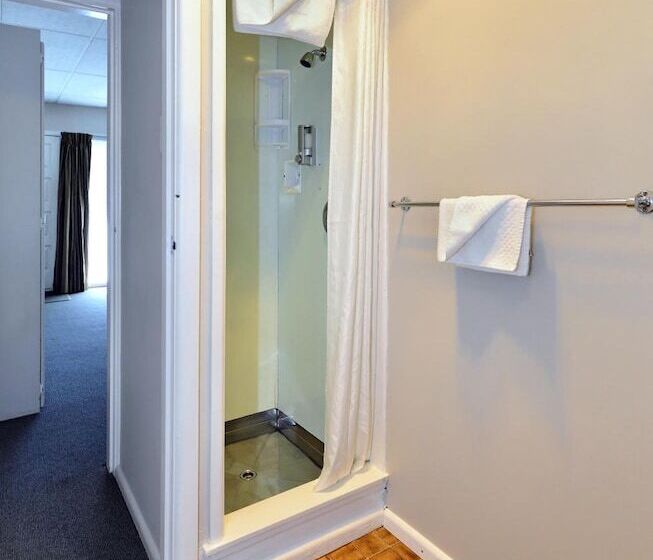 Classique Lodge Motel