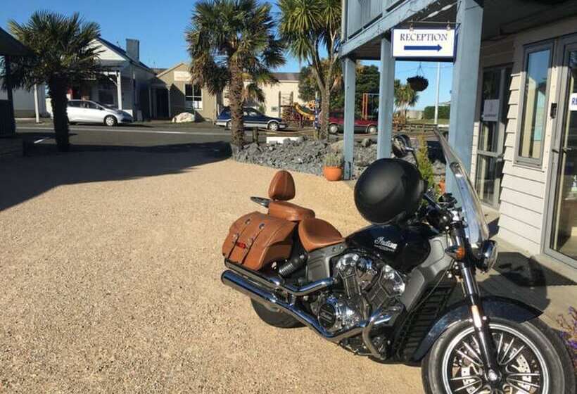 Collingwood Park Motel