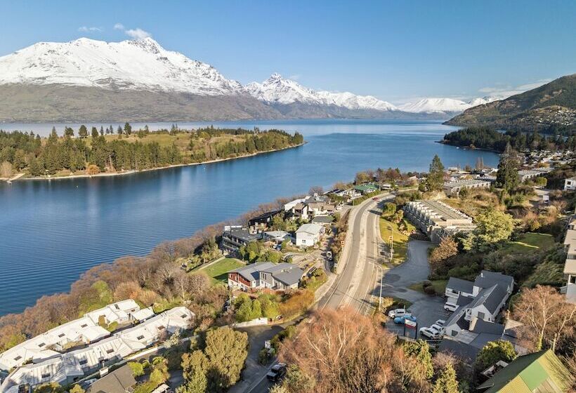 Lakeview Colonial Motel