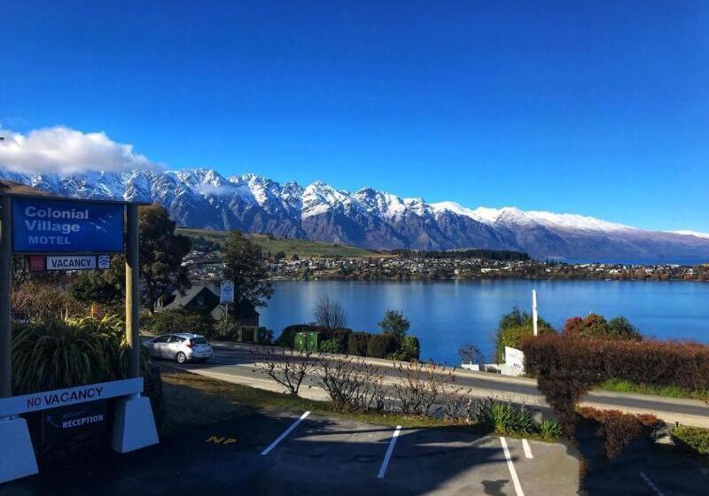 Lakeview Colonial Motel