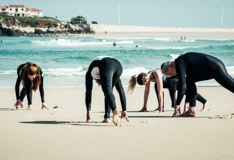 Da Silva Surfcamp  Hostel