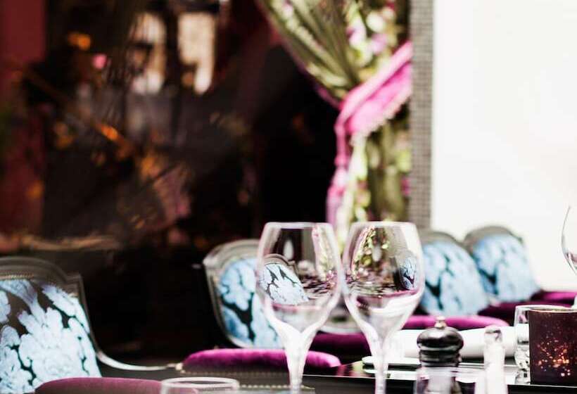 Dorsia Hotel & Restaurant