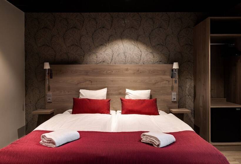 Dream  Luxury Hostel