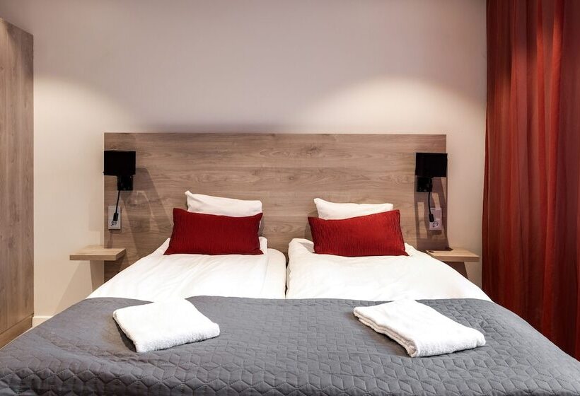 Dream  Luxury Hostel