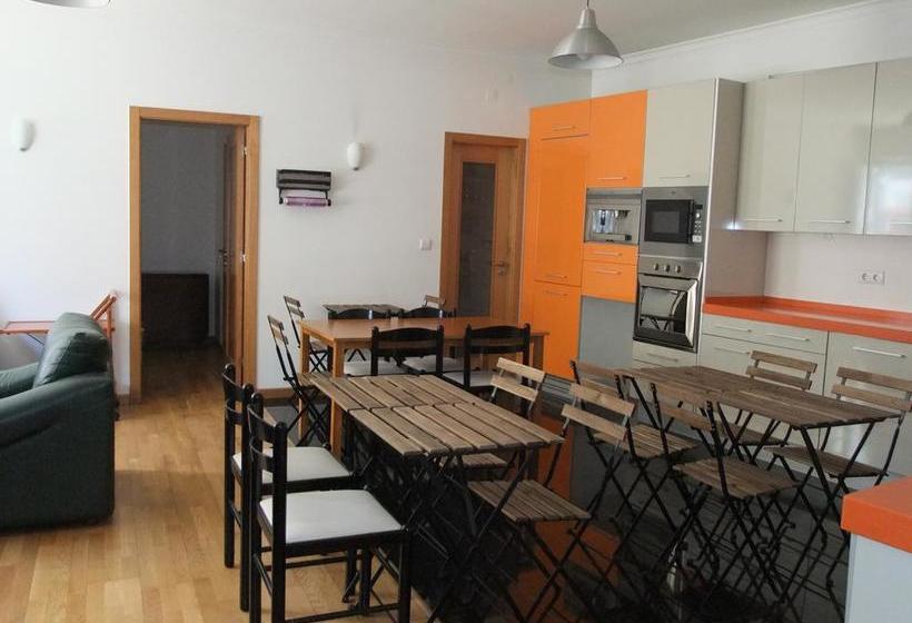 Fado Bed & Breakfast   Santos