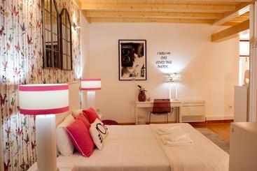 هاستل R3 Service Five Senses In Coimbra
