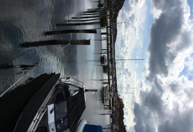 Grebbestads Vandrarhem