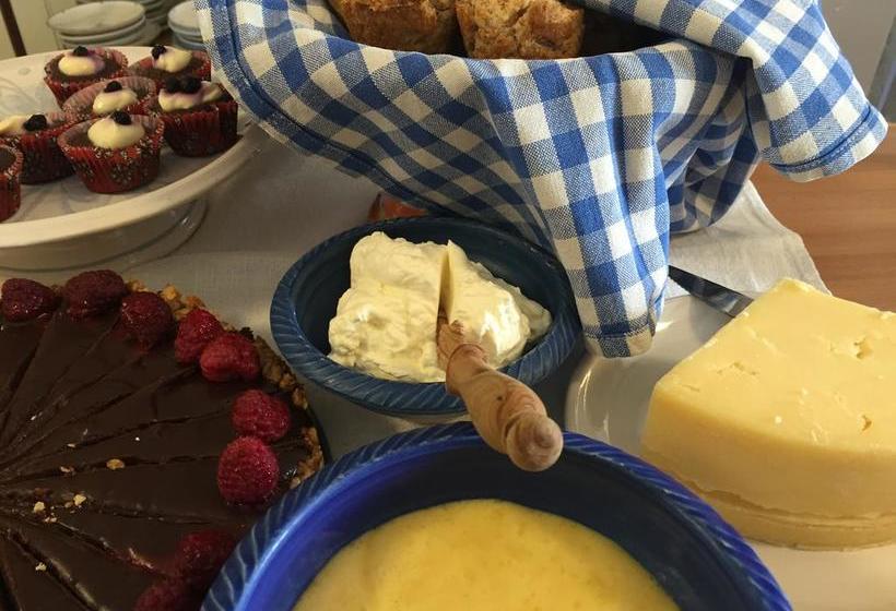 Hajstorp Slusscafé & Vandrarhem