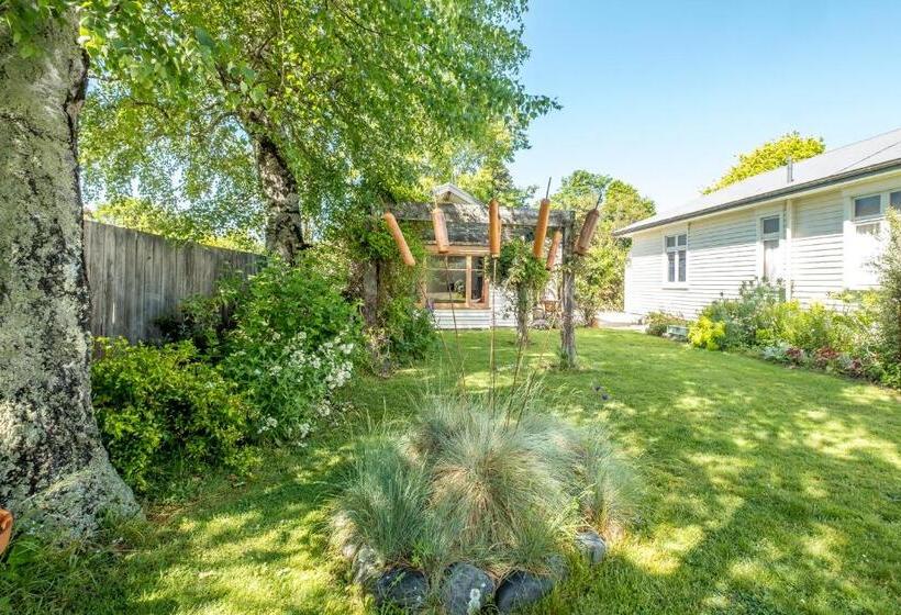 Harrogate Gardens Motel