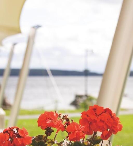 ホテル 32 Rum & Kök