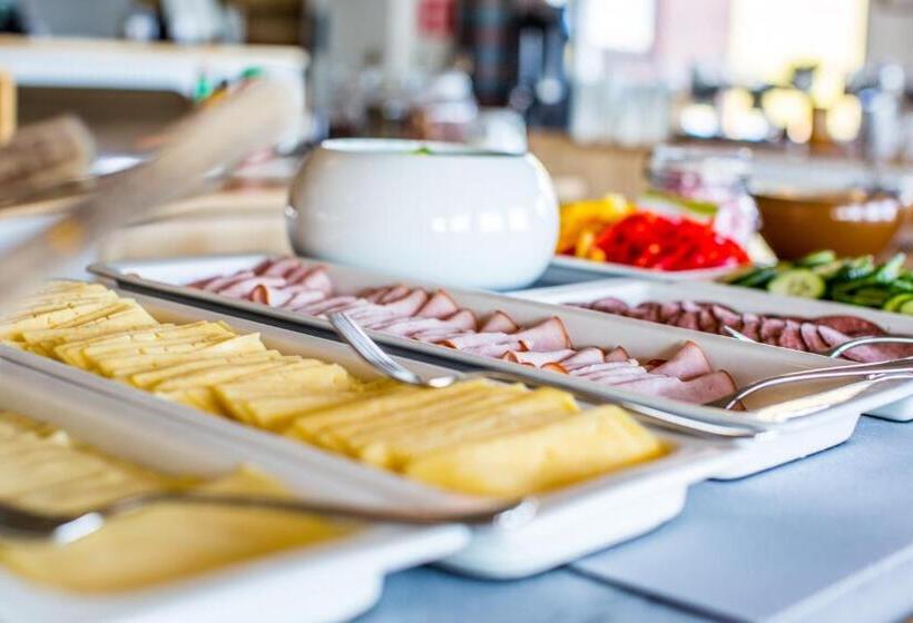 בית מלון כפרי Stf Abisko Turiststation