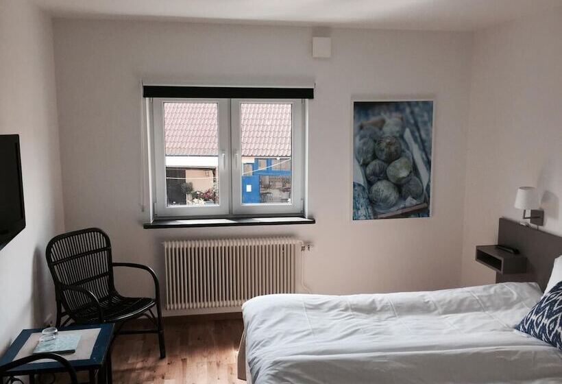 ホテル Gårdens & Apotekarns B&b