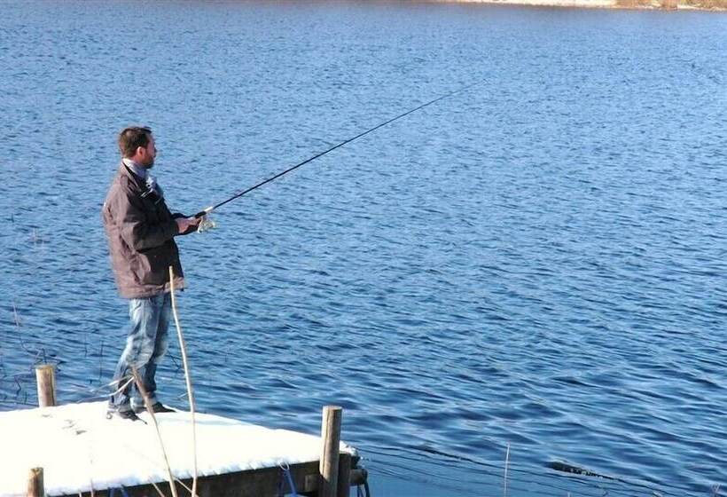 בית מלון כפרי Brovillan